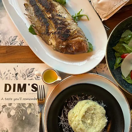 Dim's & Restaurant Hotel