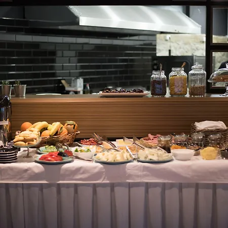 Dim's & Restaurant Hotel