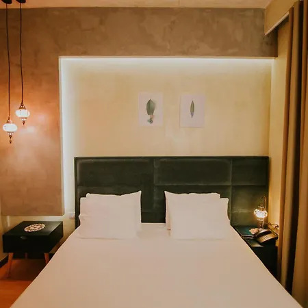 Dim's & Restaurant 4* 科尔察