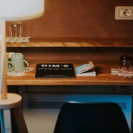 호텔 Dim's & Restaurant