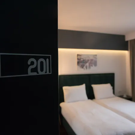 Dim's & Restaurant 호텔 4*