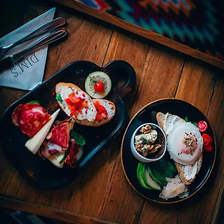 Dim's & Restaurant 4*