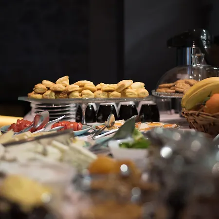 Dim's & Restaurant 4*