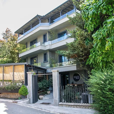 Dim's & Restaurant Hotel
