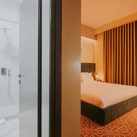 Hotel Dim's & Restaurant 4*