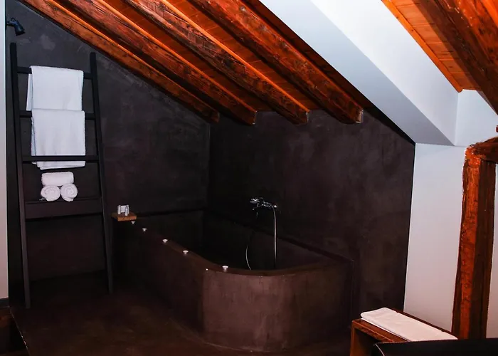 Dim's & Restaurant 科尔察