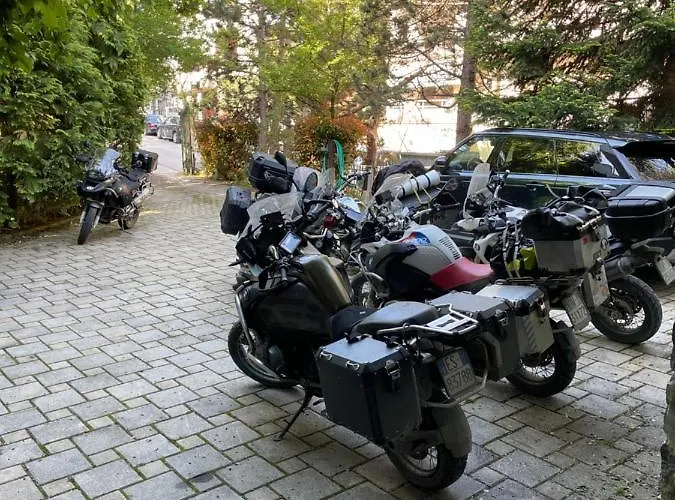 Dim's & Restaurant 酒店 4*