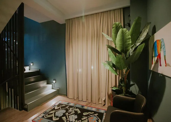 酒店 Dim's & Restaurant 科尔察