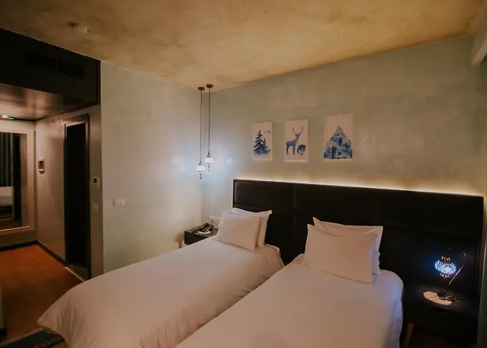 酒店 Dim's & Restaurant 科尔察