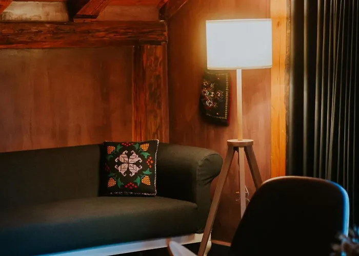 Dim's & Restaurant 酒店