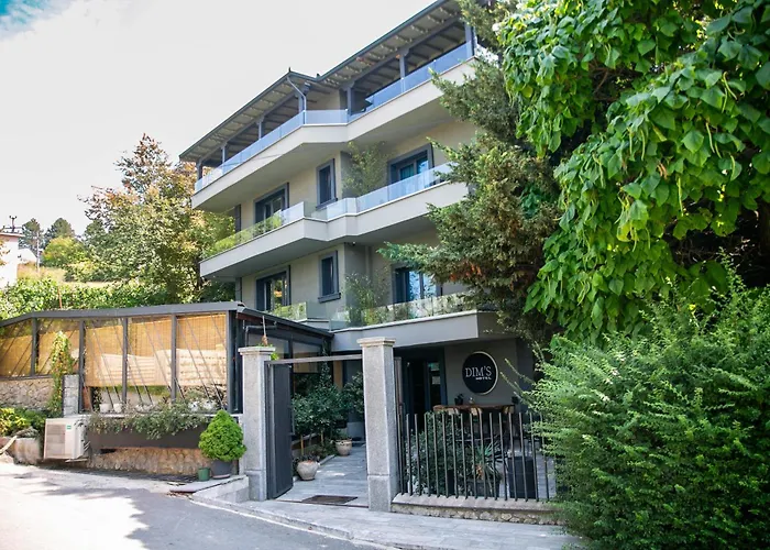 Dim's & Restaurant 4* 科尔察