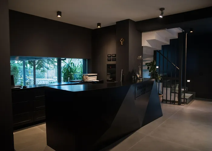 Dim's & Restaurant 酒店 4*